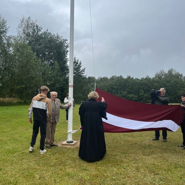 Piemiņas stenda atklāšana