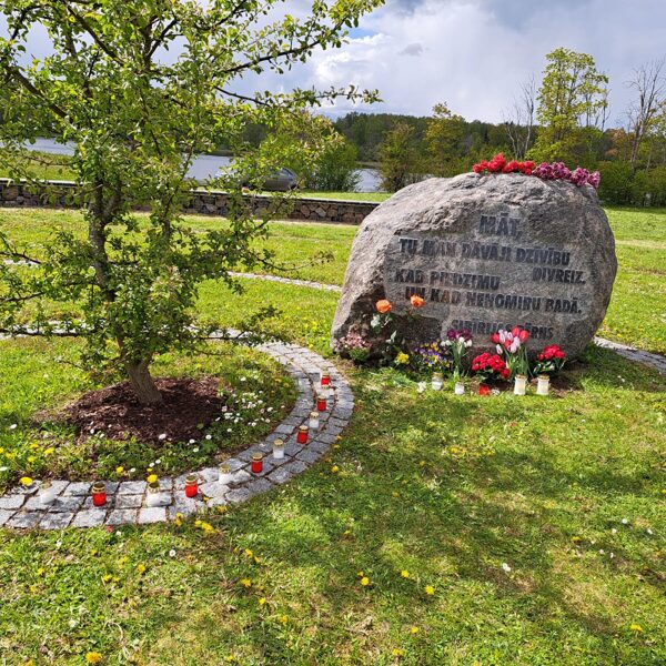 Mātes diena Likteņdārzā