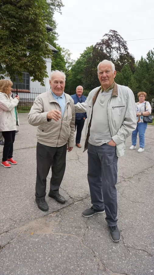 Liepāja. A.Zīders, Liepājas PRK vad. un Gunārs Resnais.